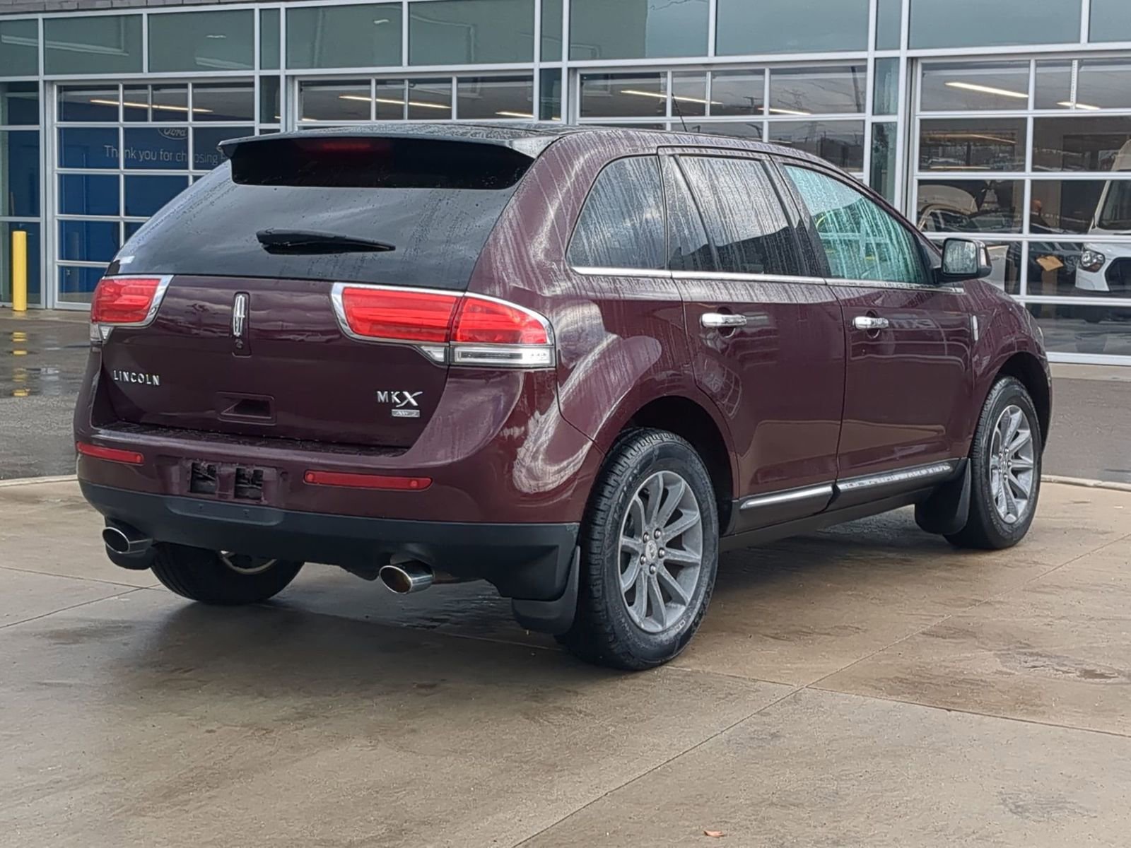 Used 2011 Lincoln MKX AWD w/ Sight & Sound Pkg image 7