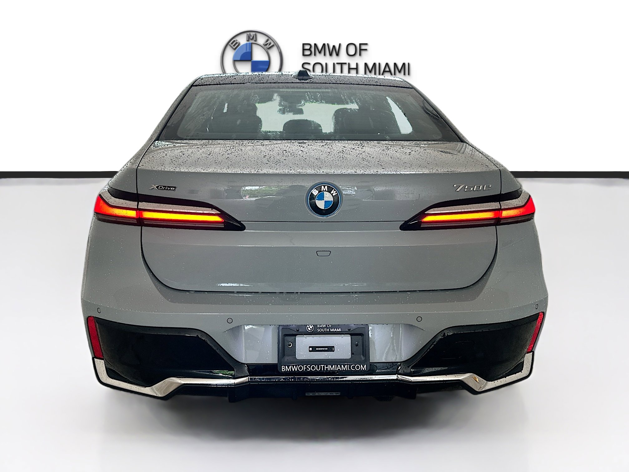 New 2026 BMW 750e xDrive image 5