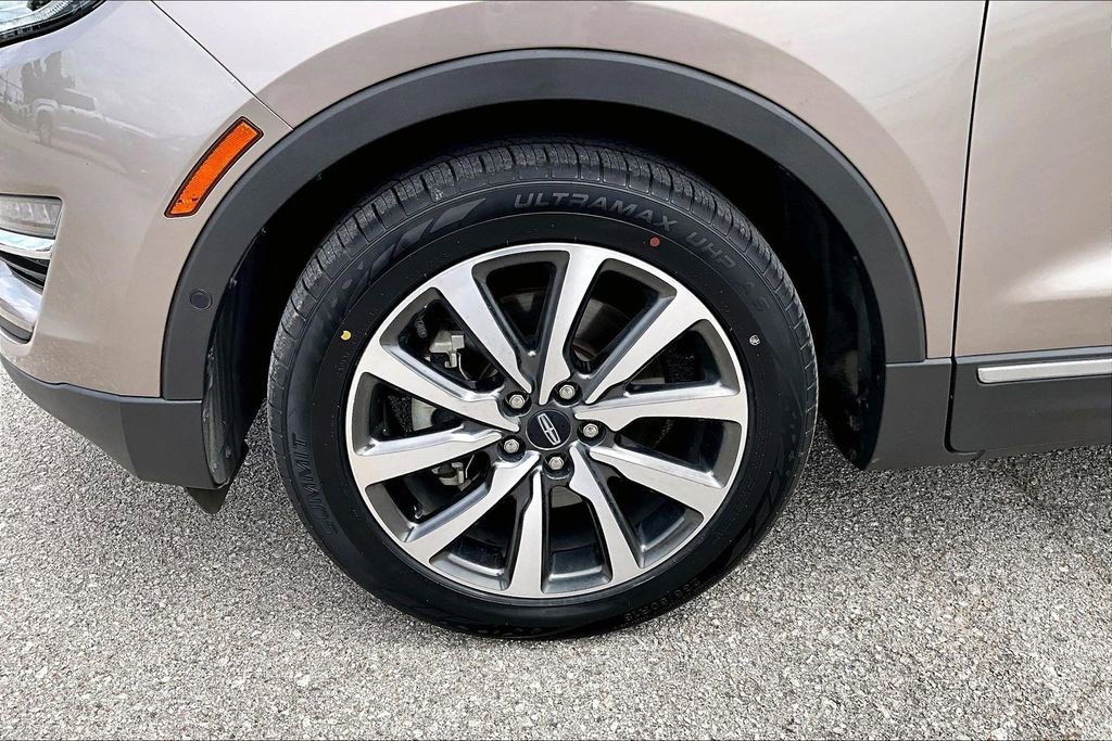 Used 2019 Lincoln MKC Reserve w/ MKC Technology Package FWD image 11