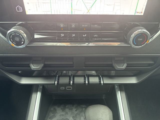 Used 2024 Chevrolet Colorado Trail Boss w/ Technology Package image 19