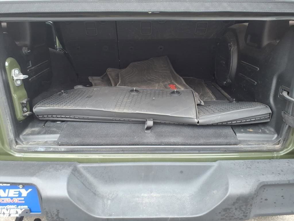 Used 2021 Jeep Wrangler Unlimited Sport image 19