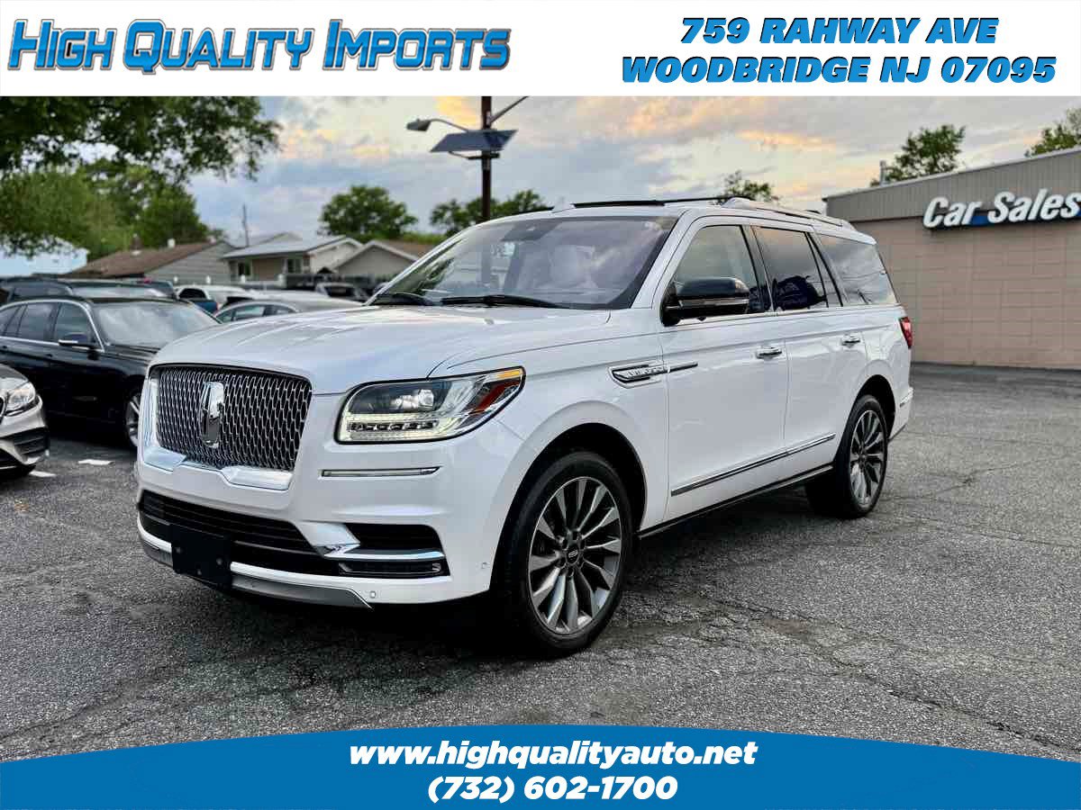 Used 2018 Lincoln Navigator Select w/ Technology Package AWD/4WD image 3