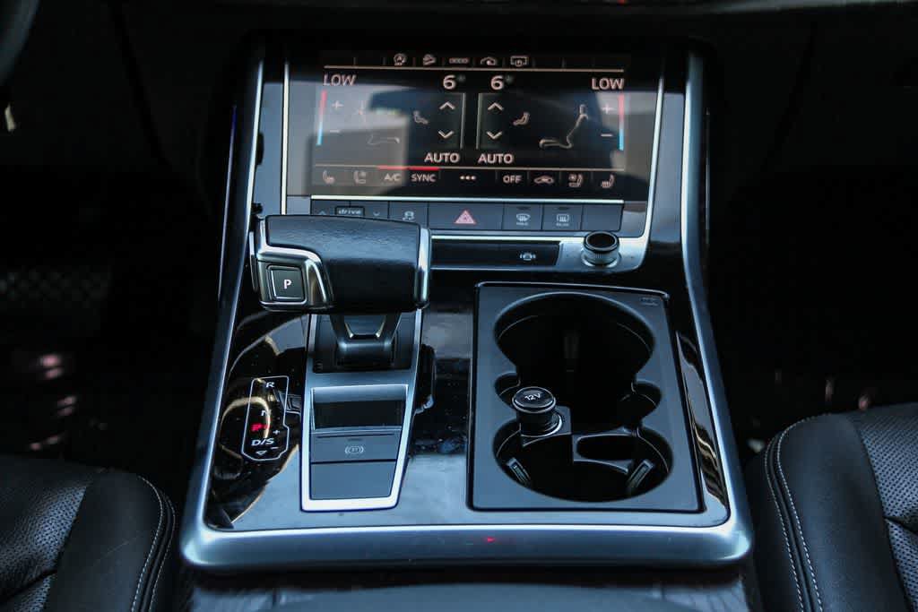 Used 2021 Audi Q8 Premium Plus w/ Premium Plus Package AWD/4WD image 13
