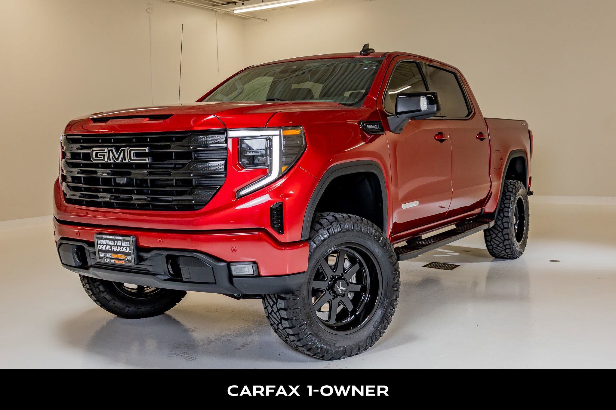 Used 2024 GMC Sierra 1500 Elevation w/ Elevation Premium Package AWD/4WD image 5