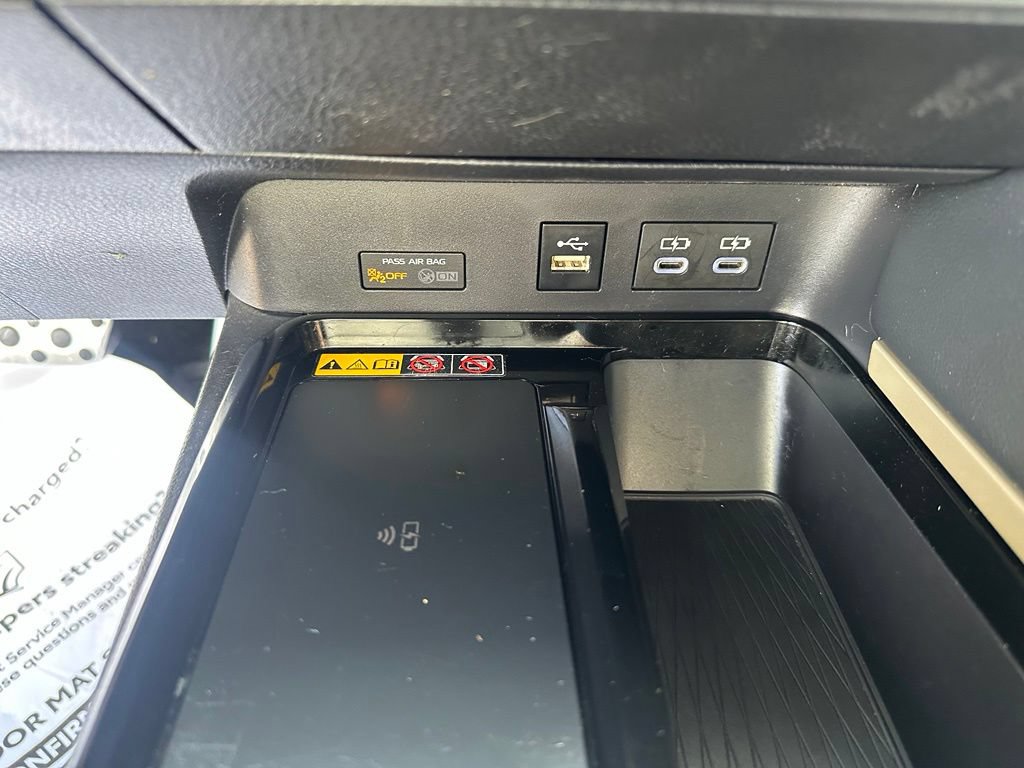 Used 2025 Toyota Camry XSE w/ Premium Package FWD image 17