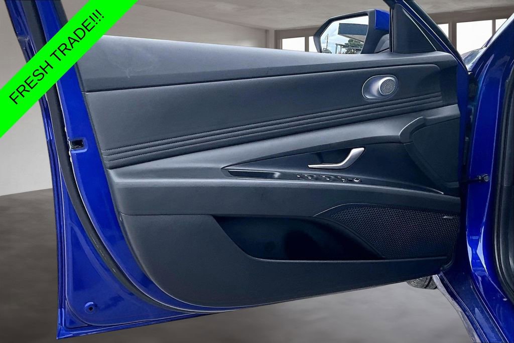 Used 2023 Hyundai Elantra Limited w/ Cargo Package FWD image 19
