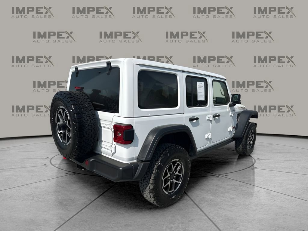 Used 2025 Jeep Wrangler Unlimited Rubicon w/ Convenience Group AWD/4WD image 5