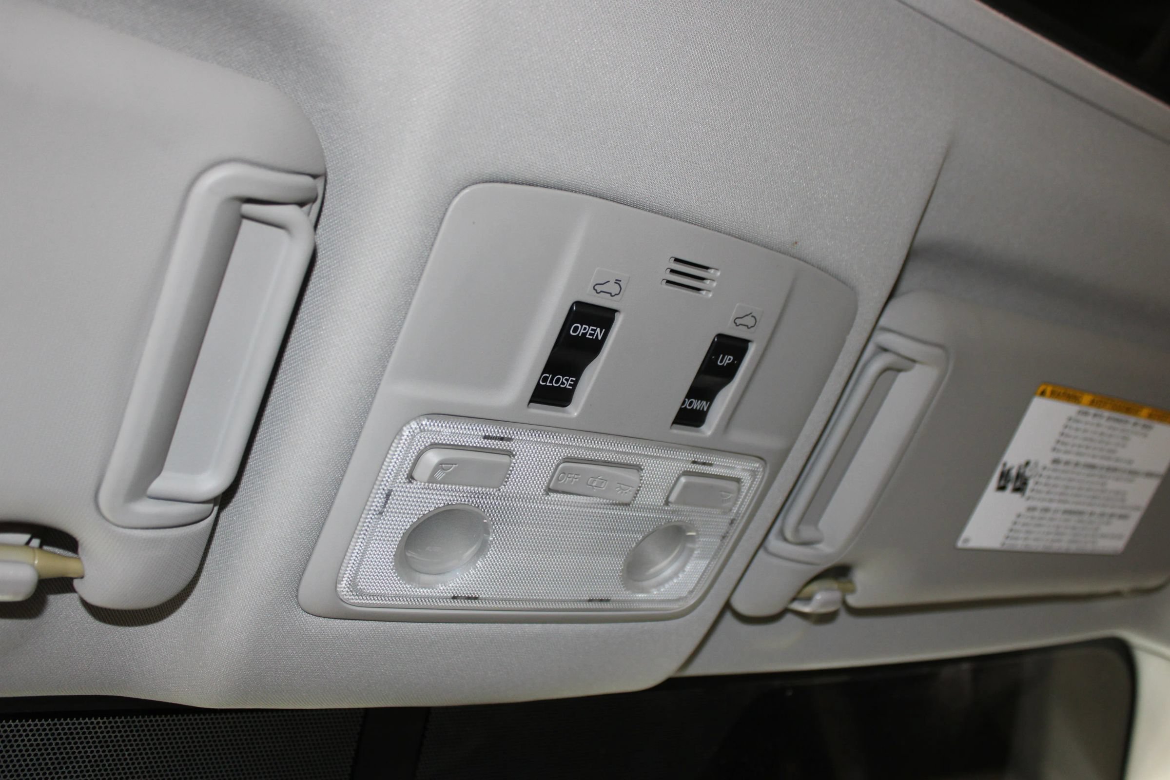 Used 2015 Toyota RAV4 XLE FWD image 24