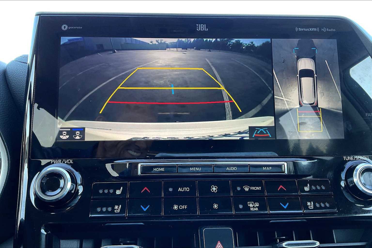 Used 2022 Toyota Highlander Limited image 24