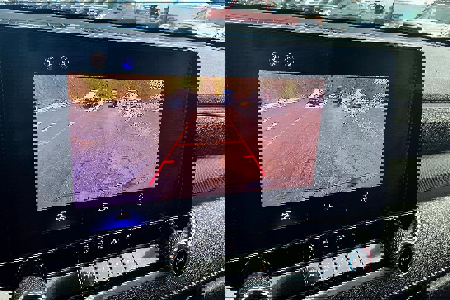 Used 2024 Chevrolet Colorado Trail Boss w/ Safety Package image 10