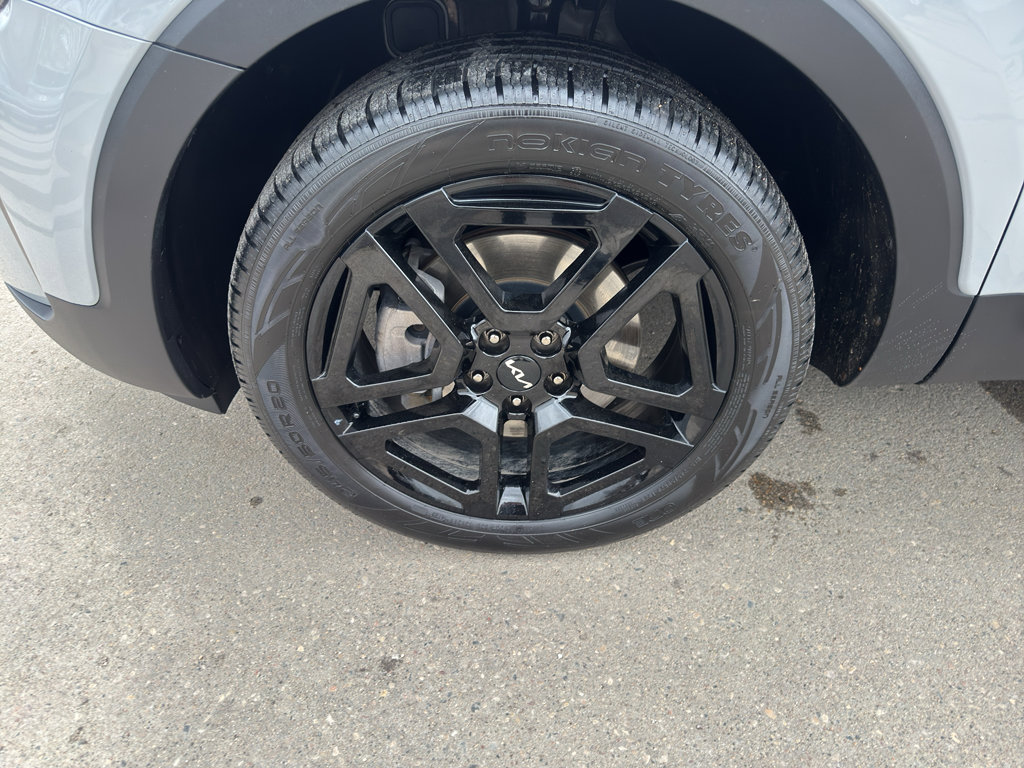 Used 2023 Kia Telluride SX Prestige X-Line AWD/4WD image 12