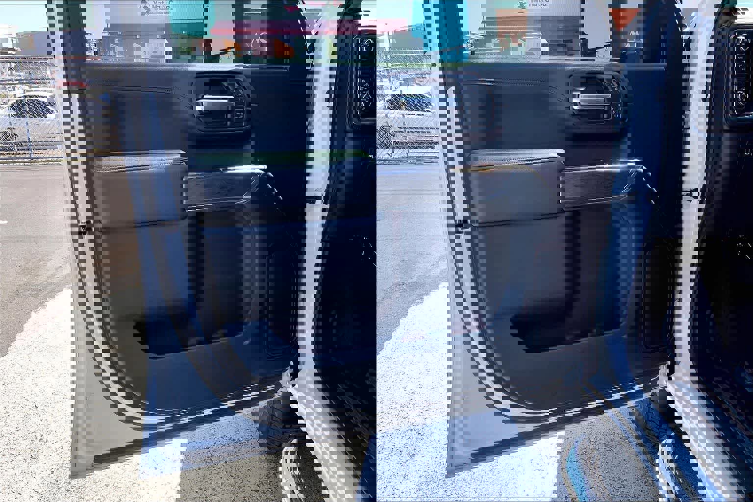 Used 2020 Chevrolet Silverado 2500 LTZ w/ LTZ Plus Package image 27