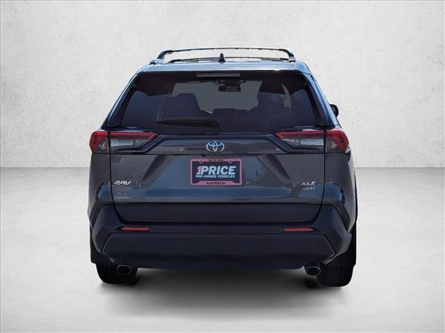 Used 2021 Toyota RAV4 XLE image 6