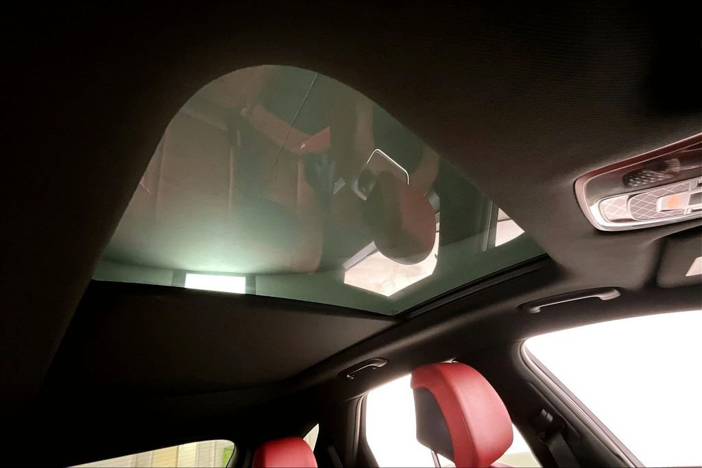 Used 2022 Genesis GV70 3.5T Sport image 22