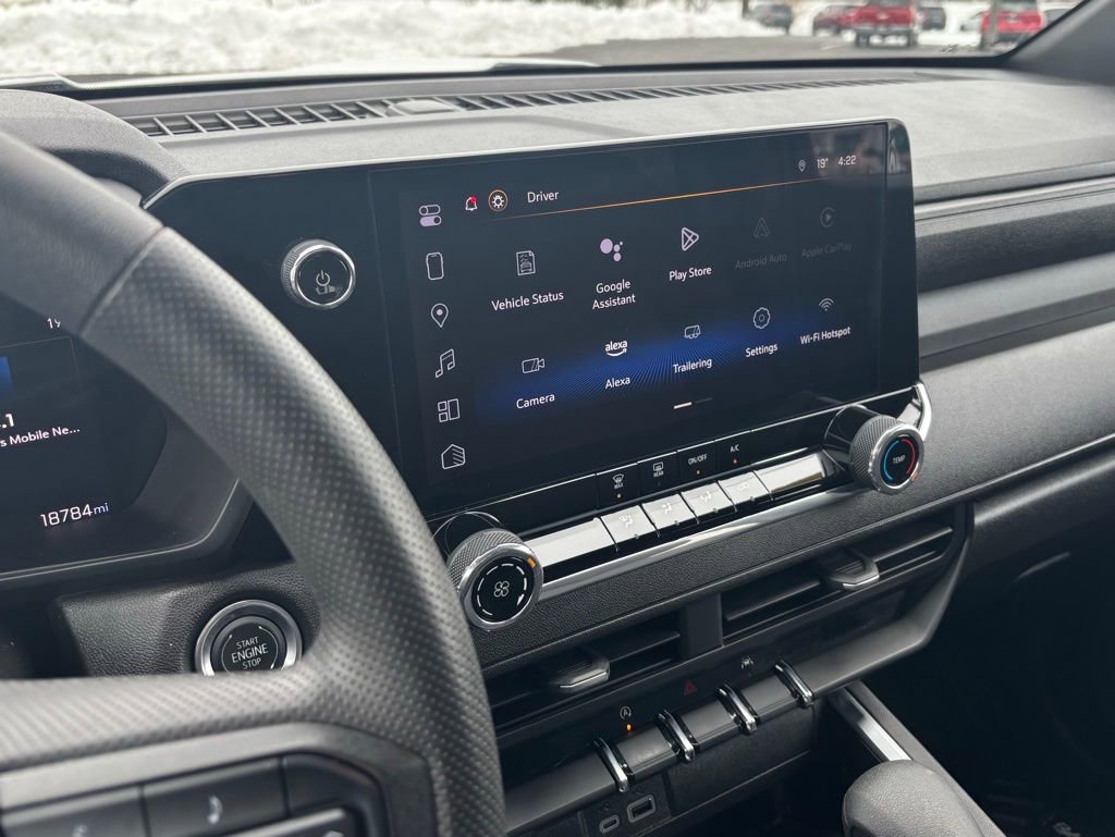 Used 2024 Chevrolet Colorado Trail Boss w/ Advanced Trailering Package image 26