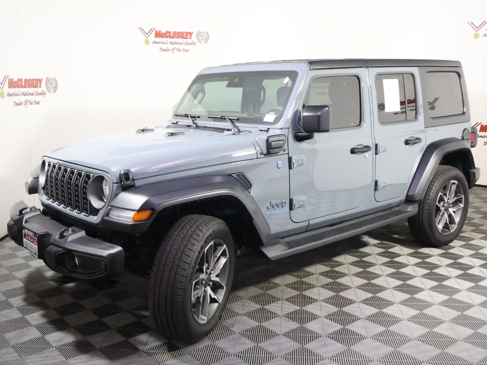 Used 2025 Jeep Wrangler Unlimited Sport S 4xe w/ Convenience Group AWD/4WD image 13