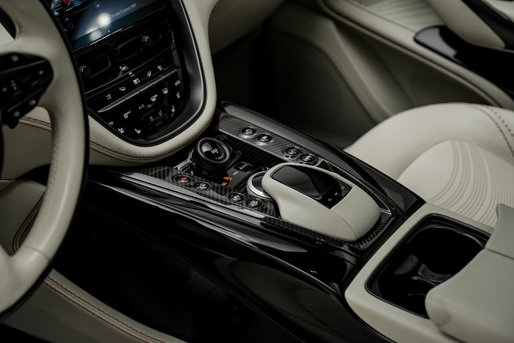 Used 2023 Aston Martin DBX 707 AWD/4WD image 30