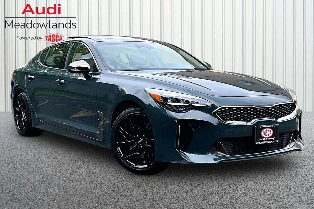 Used 2022 Kia Stinger GT-Line w/ Sun & Sound Package AWD/4WD image 3