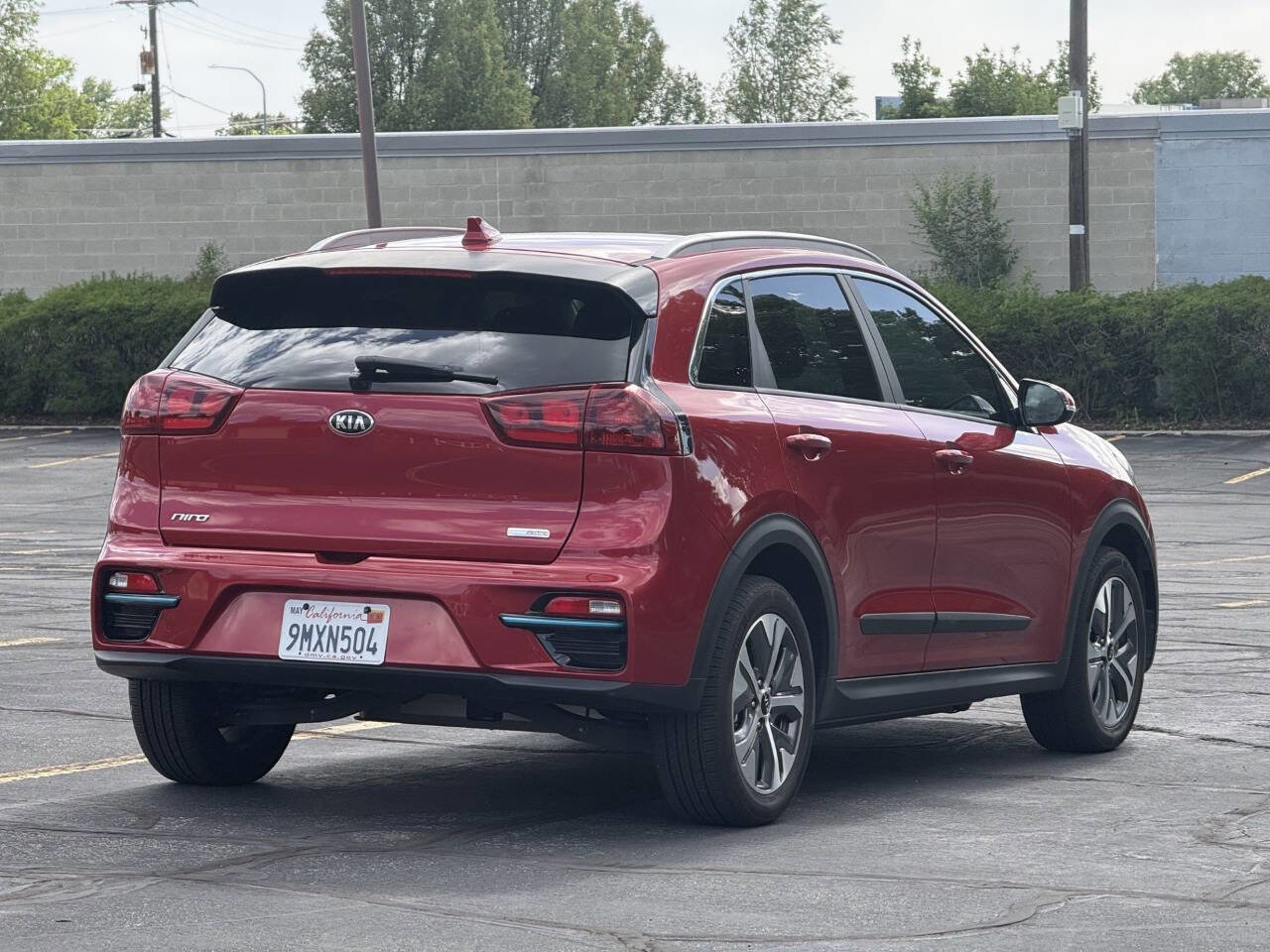 Used 2020 Kia Niro EX FWD image 5