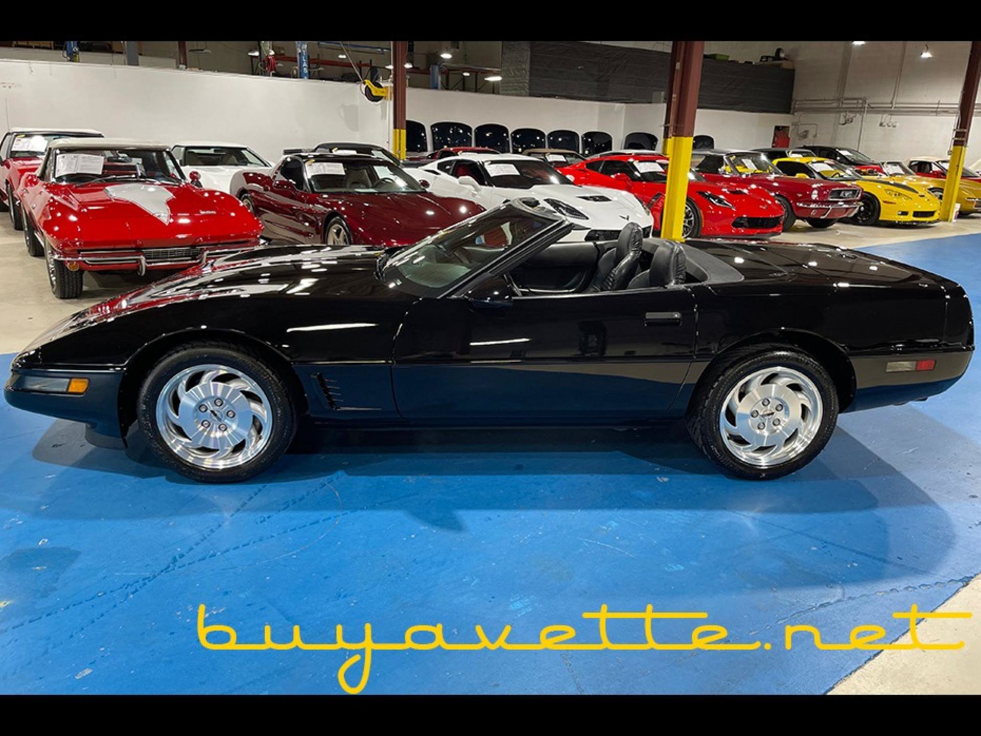 Used 1996 Chevrolet Corvette Convertible RWD image 8