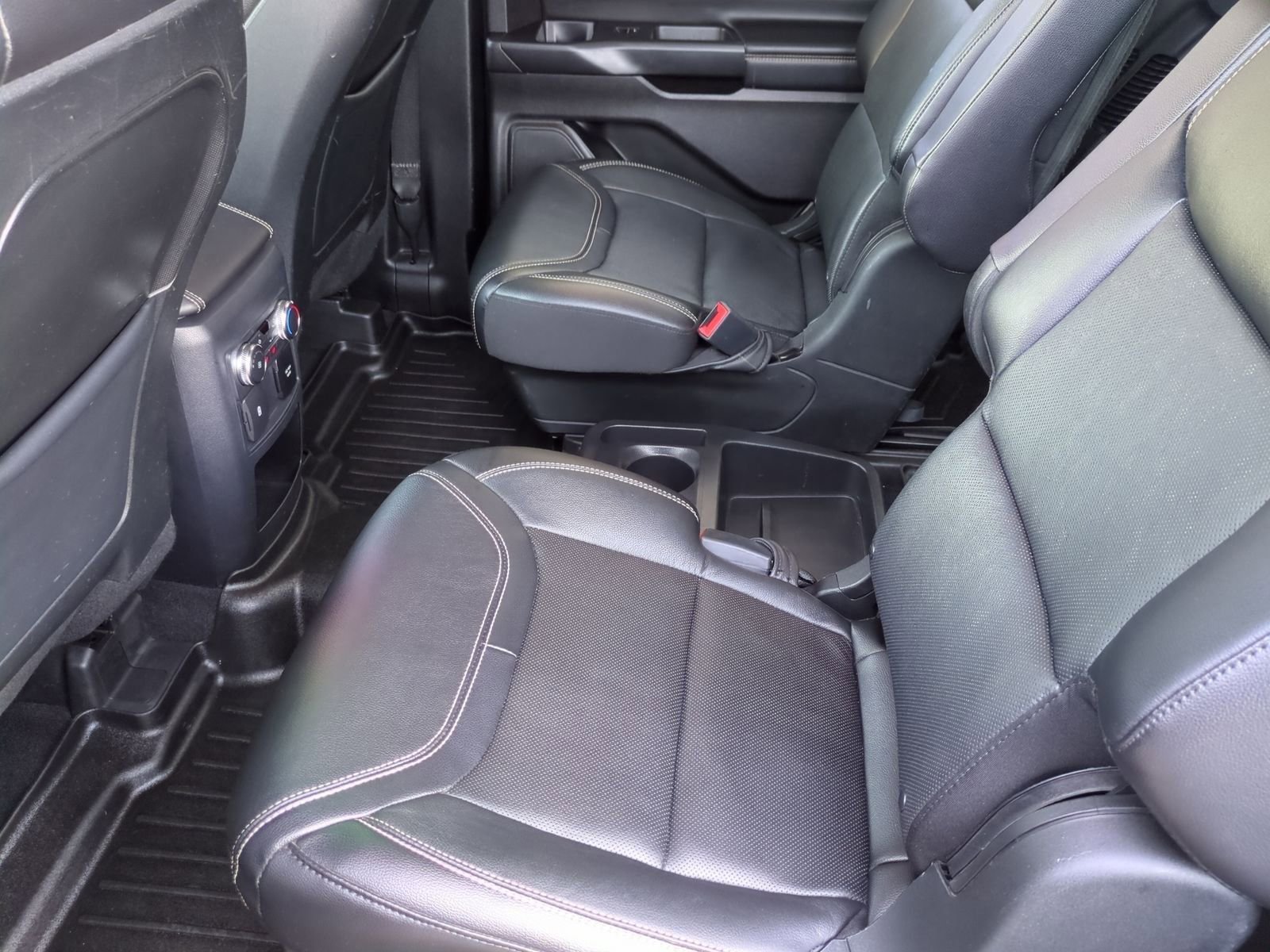 Used 2020 Ford Explorer ST w/ ST Street Pack image 26