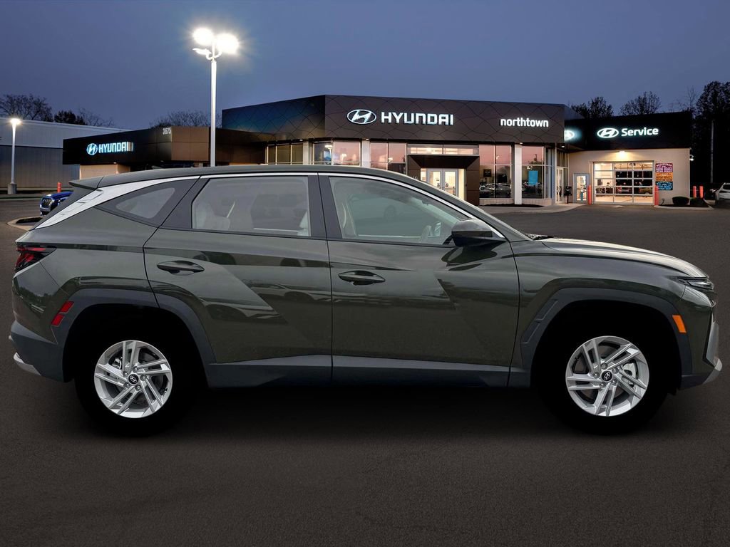 New 2026 Hyundai Tucson SE image 9
