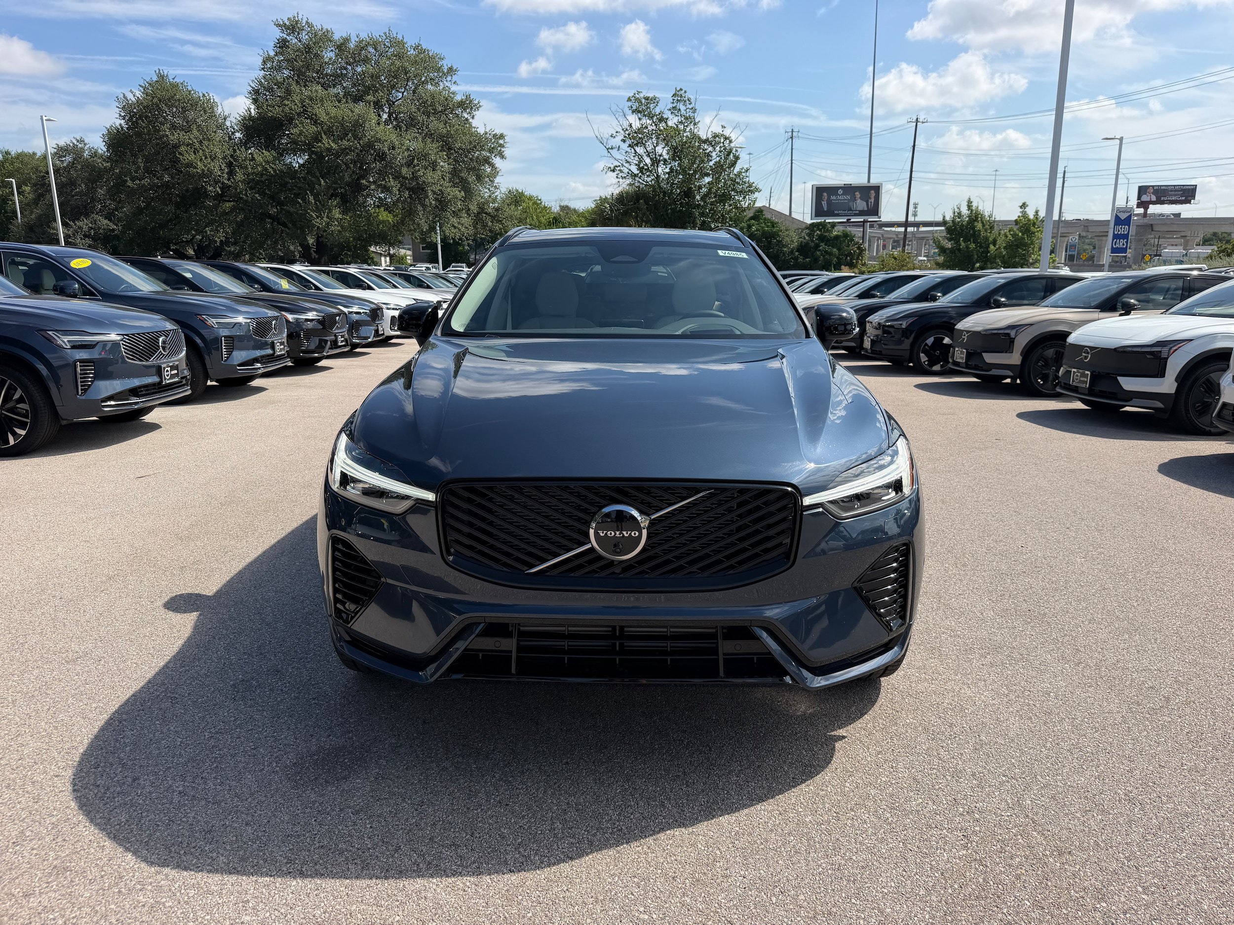 New 2026 Volvo XC60 T8 Ultra w/ Climate Package AWD/4WD image 6