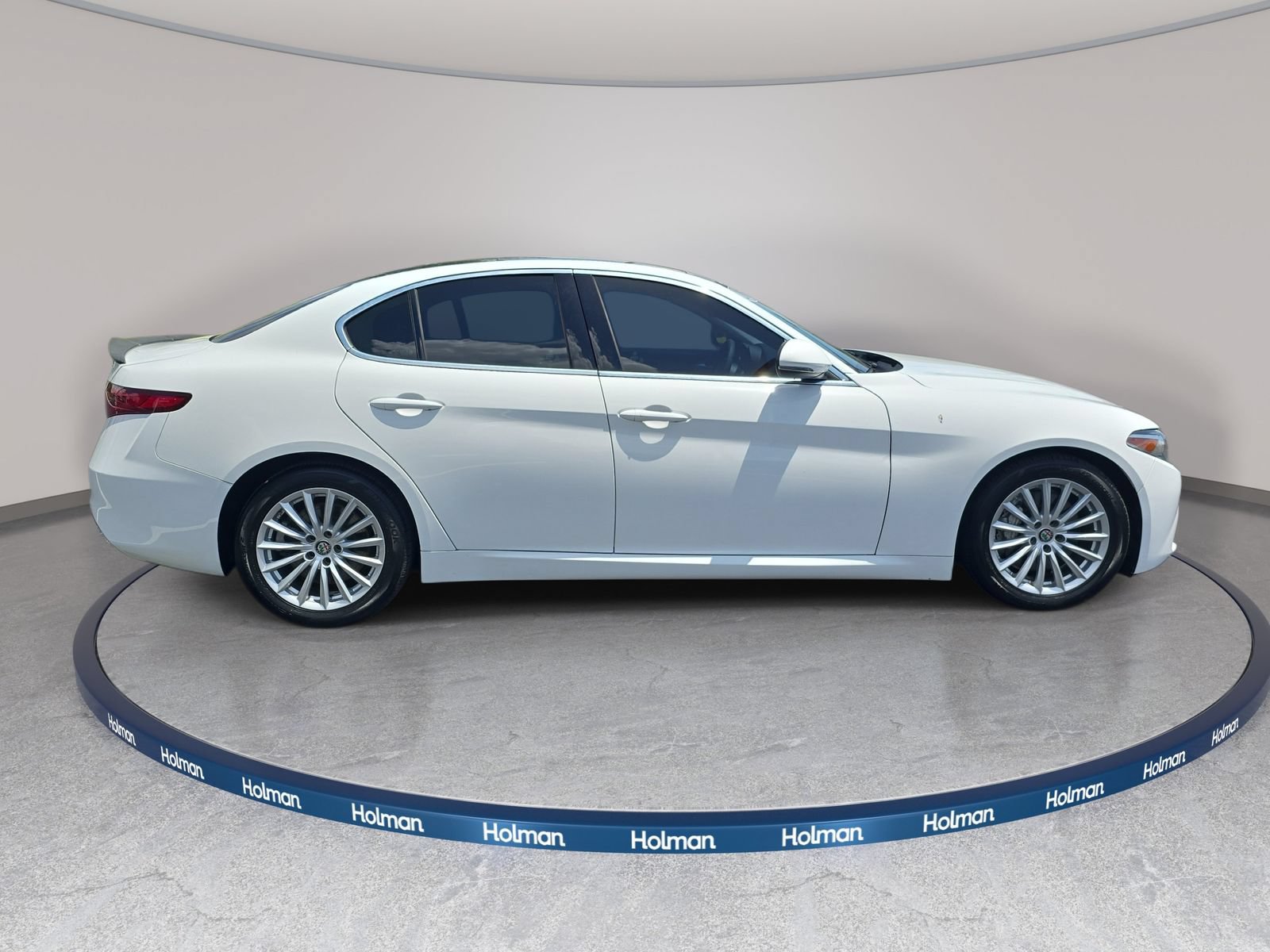 Used 2021 Alfa Romeo Giulia Sprint w/ Sun & Sound Package RWD image 5