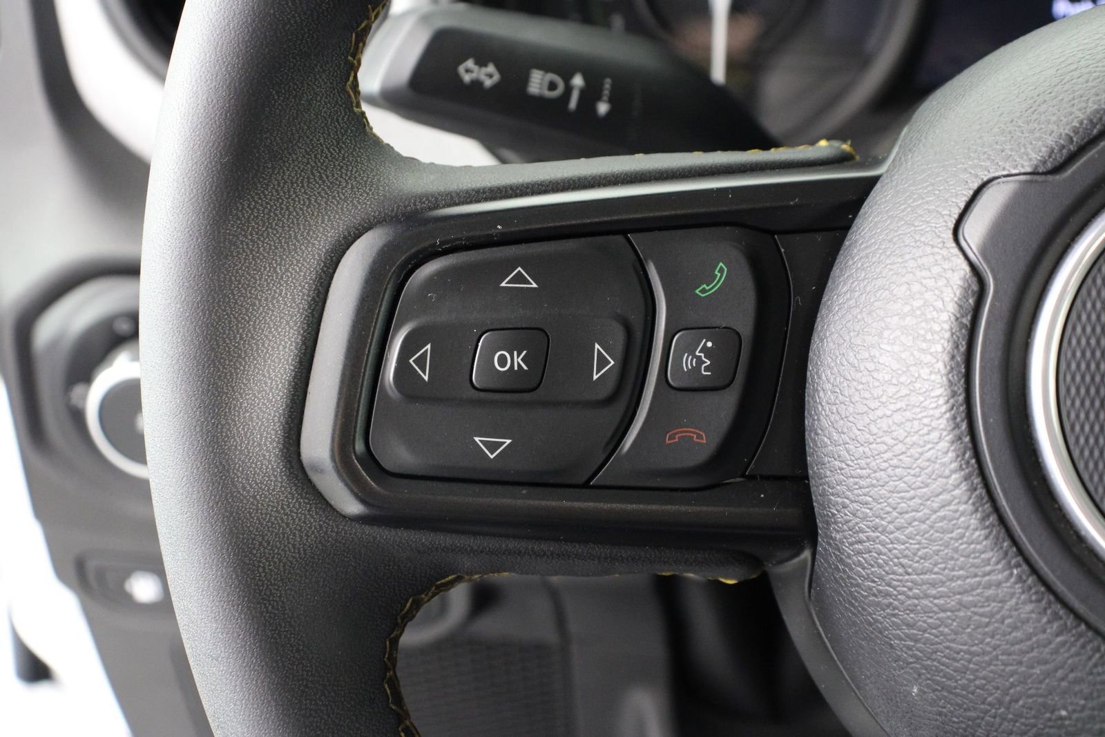 Used 2024 Jeep Wrangler Unlimited AWD/4WD image 10