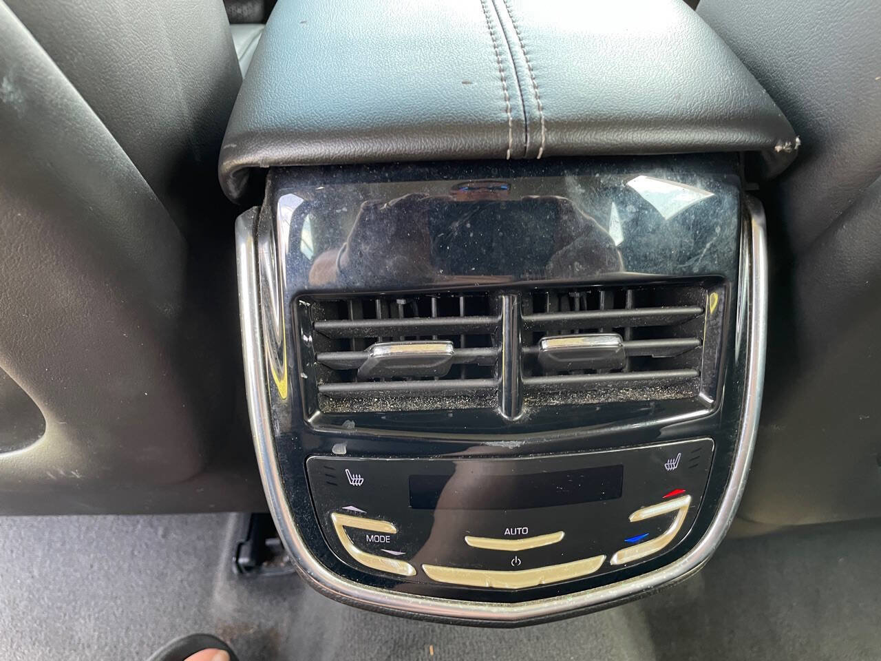 Used 2014 Cadillac XTS w/ Rear Seat Comfort Package image 26