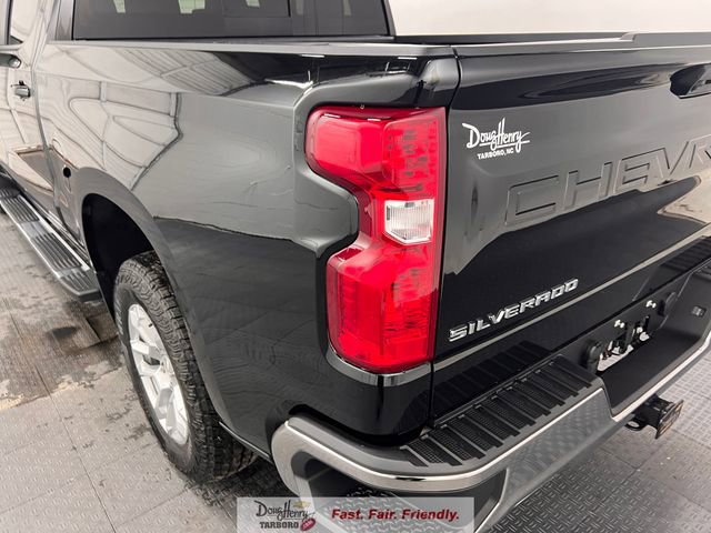 New 2026 Chevrolet Silverado 1500 LT w/ Z71 Off-Road Package AWD/4WD image 14