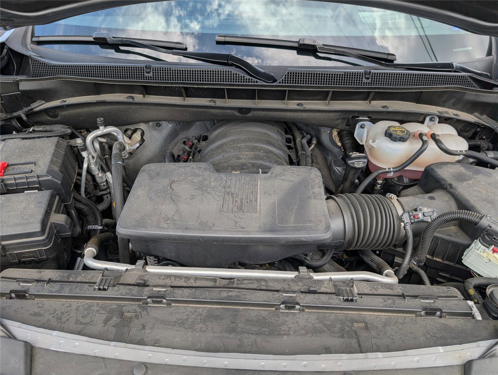 Used 2025 Chevrolet Tahoe Z71 w/ Z71 Off-Road Package image 35