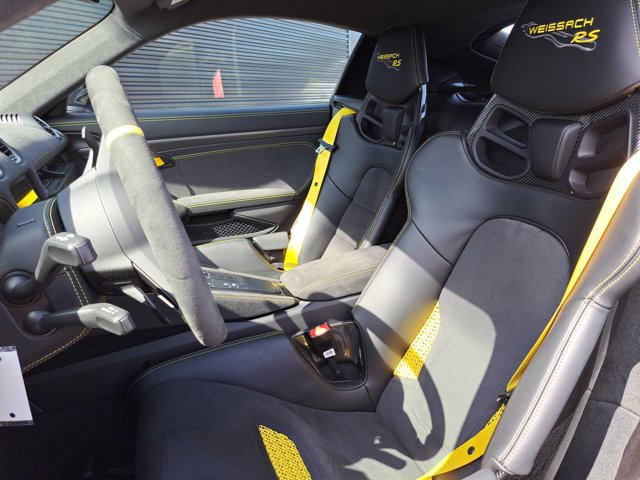 Certified 2025 Porsche 718 Cayman GT4 RS image 5