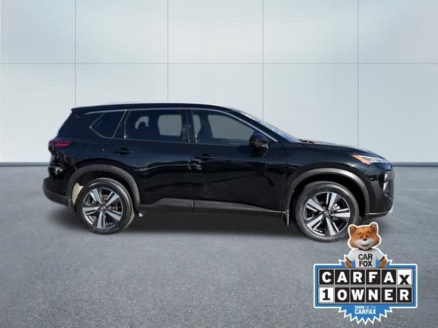 Used 2024 Nissan Rogue SL video 2