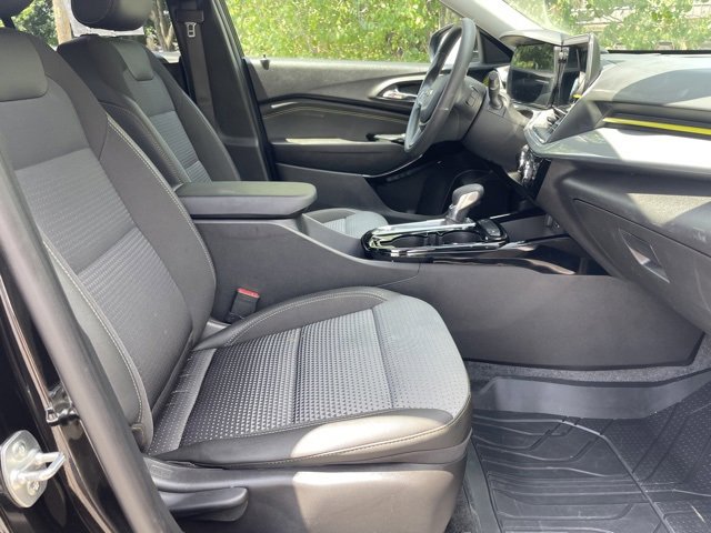 Used 2024 Chevrolet Trax LT image 29