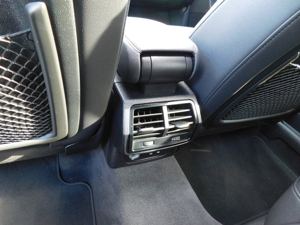 Used 2023 Audi Q3 2.0T Premium image 13