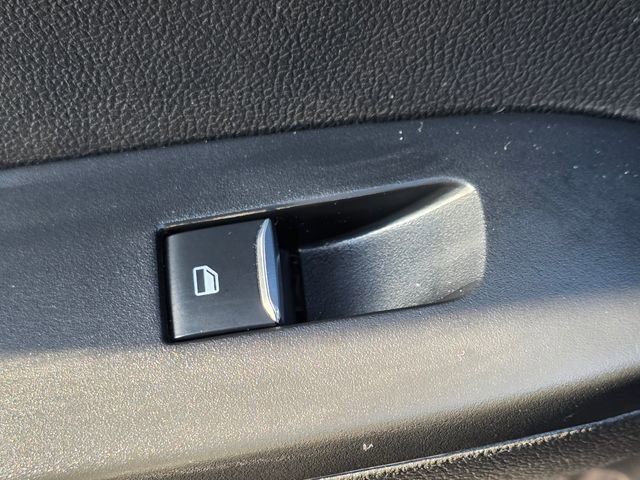 Used 2023 Ford Escape ST-Line image 33