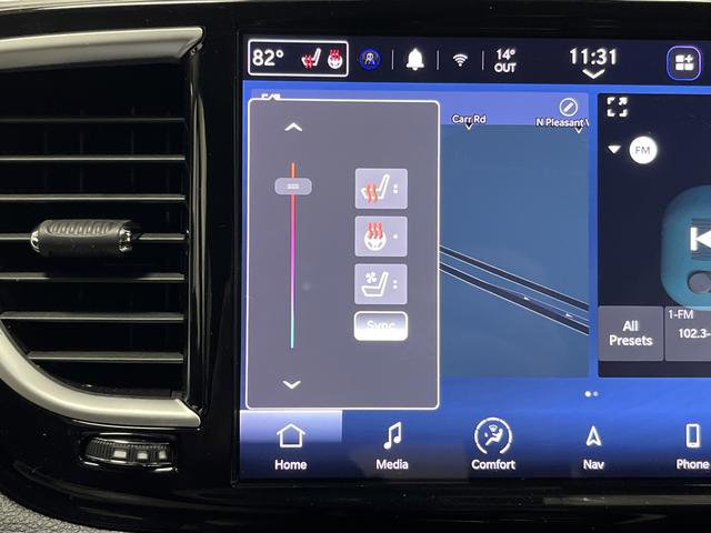 Used 2023 Chrysler Pacifica Limited image 8