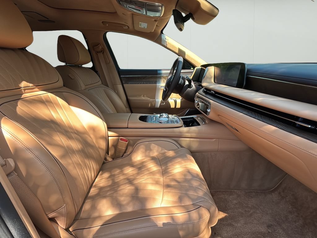 Used 2024 Genesis G90 3.5T AWD/4WD image 36