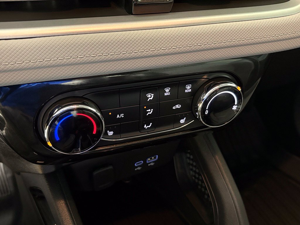 Used 2026 Chevrolet TrailBlazer LT w/ Midnight Edition AWD/4WD image 27
