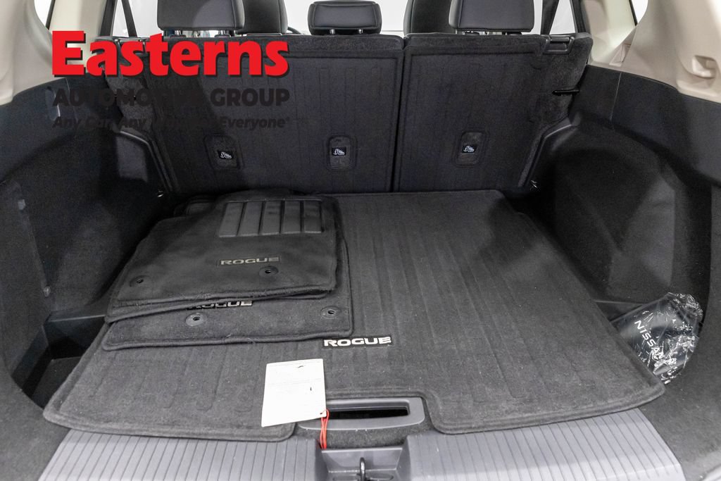 Used 2023 Nissan Rogue SV w/ SV Premium B Package AWD/4WD image 9