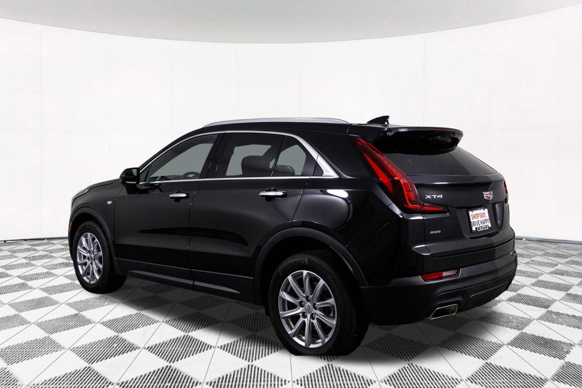 Used 2023 Cadillac XT4 Luxury w/ Cold Weather Package image 13