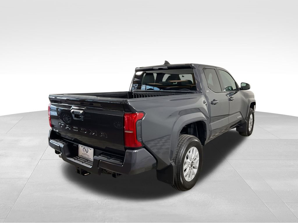Used 2025 Toyota Tacoma SR5 image 9