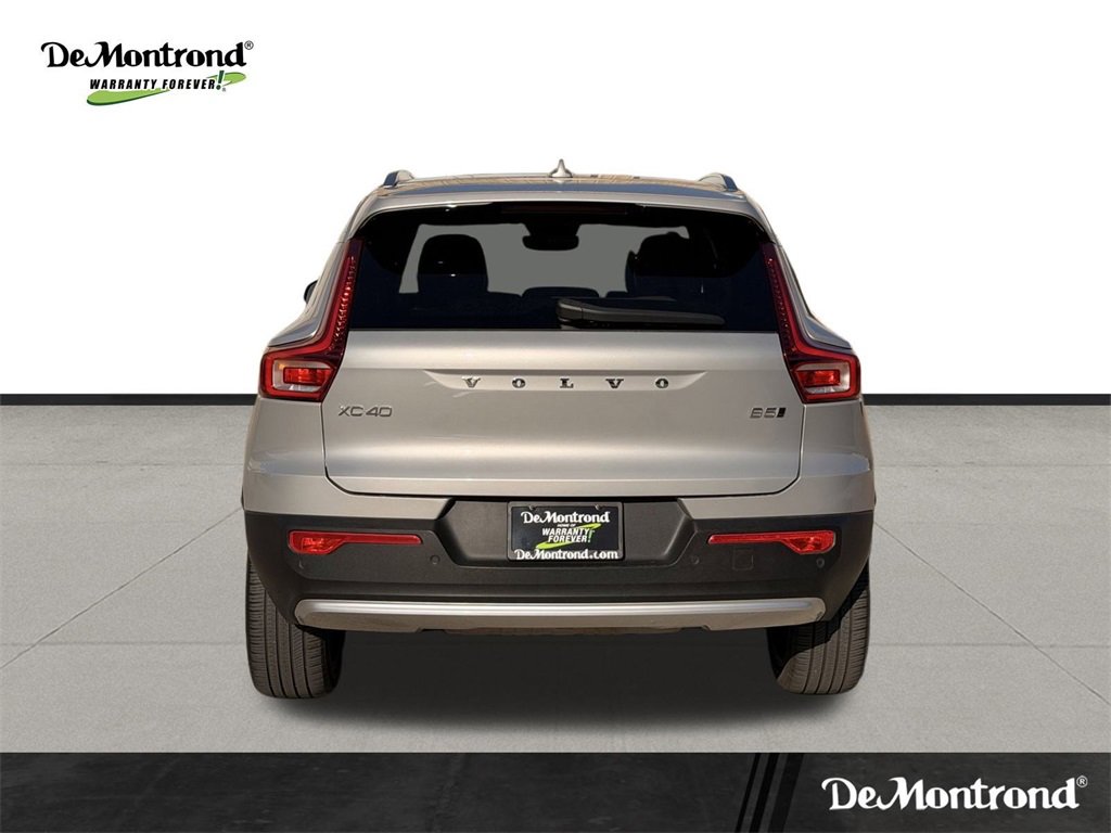 Used 2023 Volvo XC40 B5 Ultimate w/ Protection Package Premier image 6
