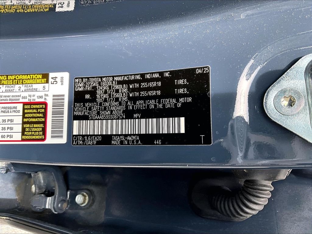 Used 2025 Toyota Grand Highlander AWD image 37
