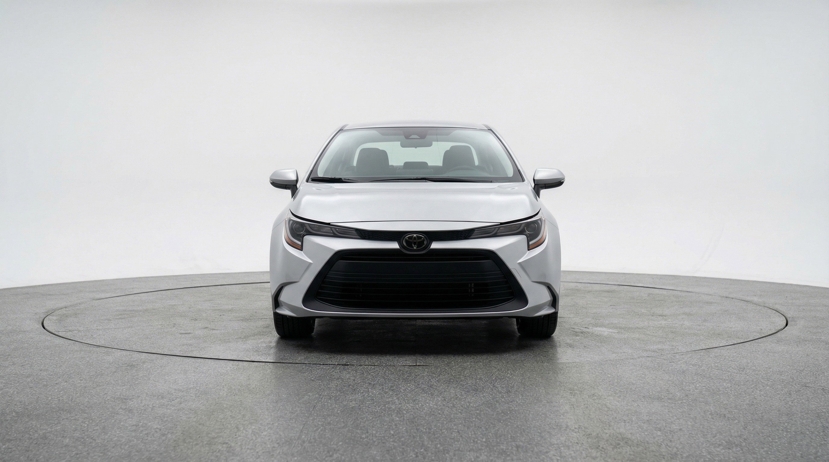 Used 2025 Toyota Corolla LE FWD image 2