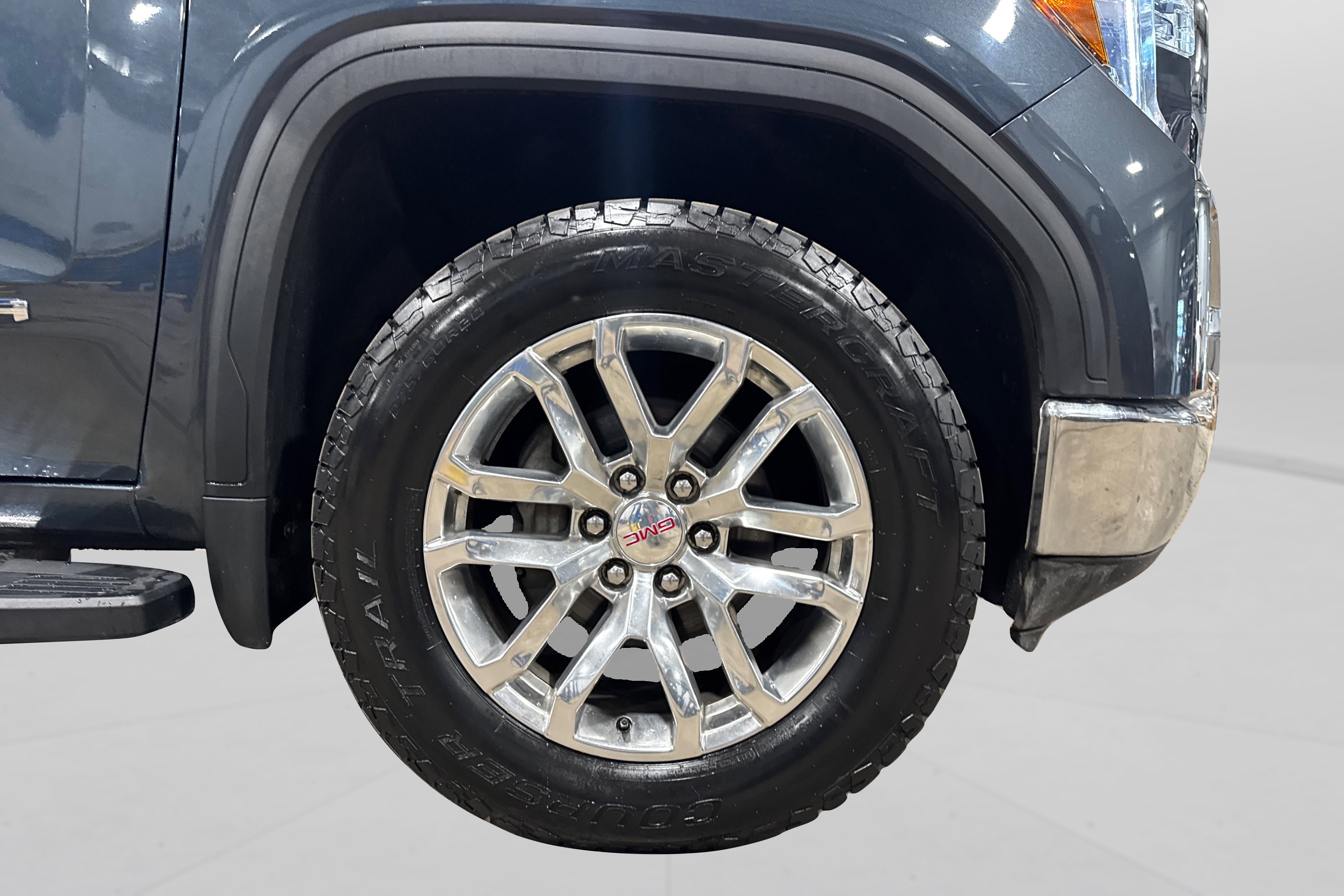 Used 2019 GMC Sierra 1500 SLT image 57