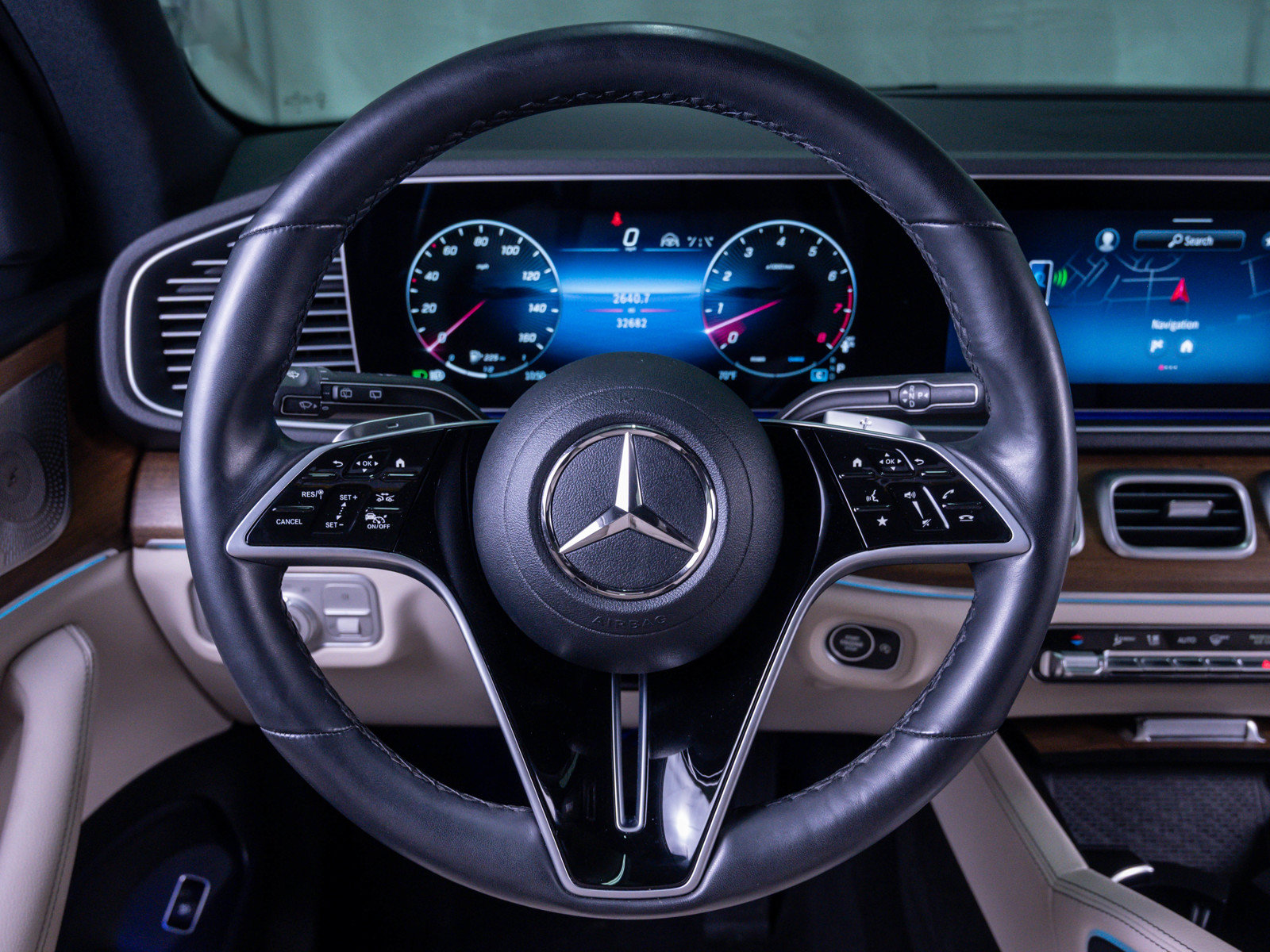 Used 2024 Mercedes-Benz GLE 450 4MATIC image 15