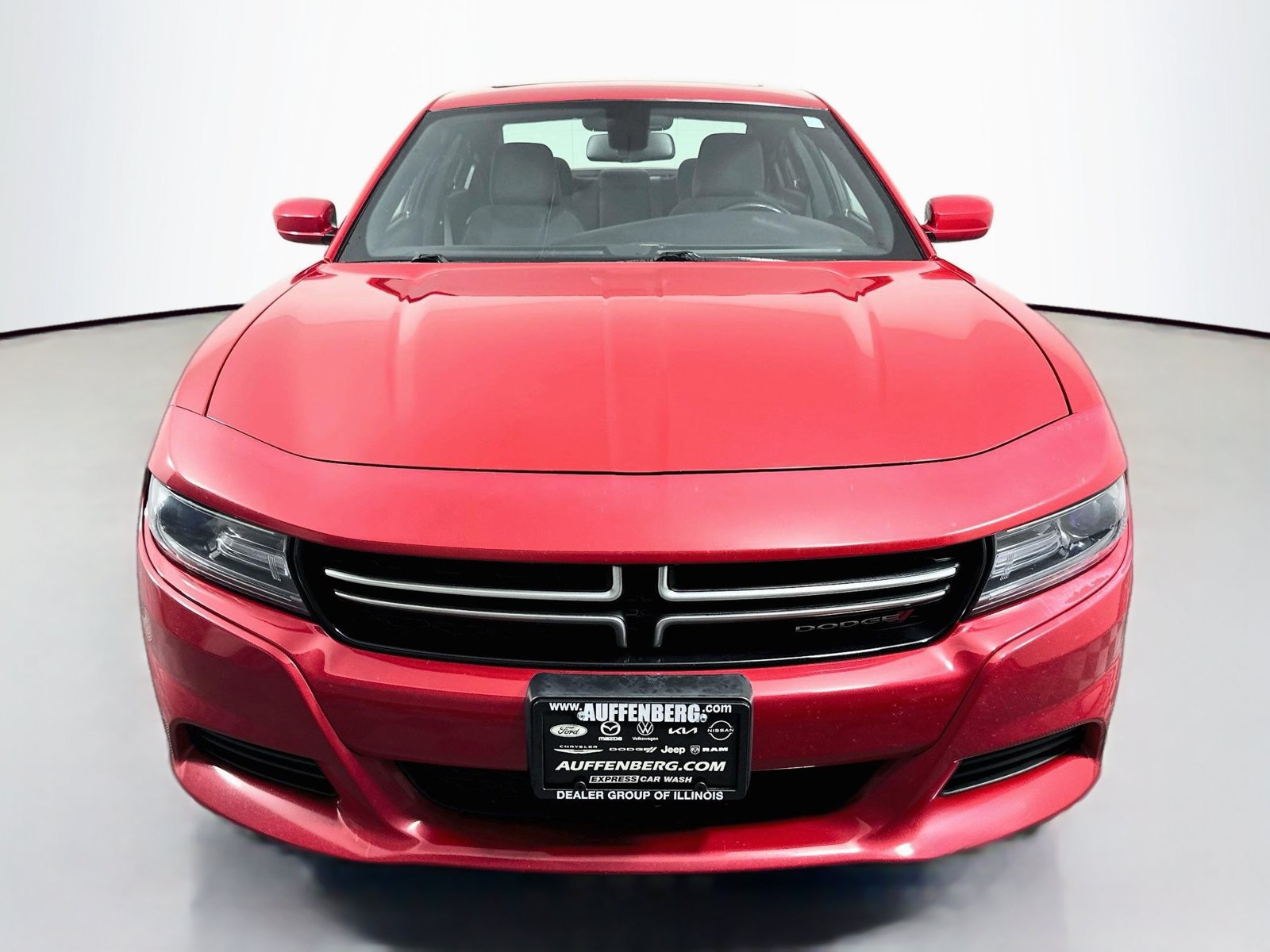 Used 2015 Dodge Charger SE w/ Power Sunroof Group RWD image 2