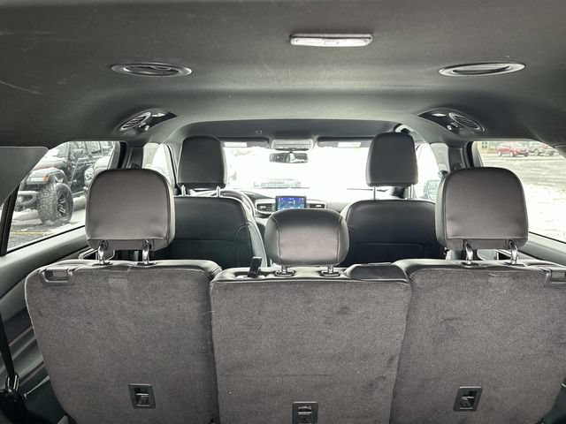 Used 2023 Ford Explorer ST-Line w/ Class IV Trailer Tow Package AWD/4WD image 17